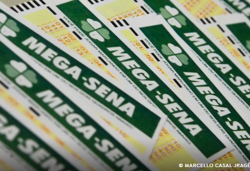No momento você está vendo Mega-Sena sorteia nesta quinta-feira prêmio acumulado em R$ 48 milhões