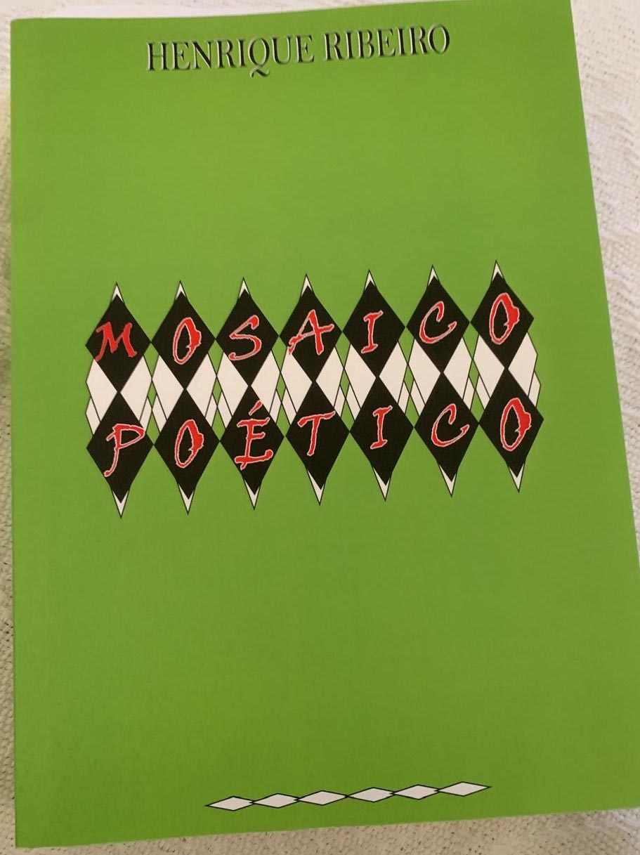 No momento você está vendo Henrique Ribeiro lança o livro Mosaico Poético, homenagem em versos à MPB