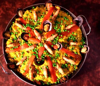 Restaurante Santiago celebra cinco anos com Festival de Paellas