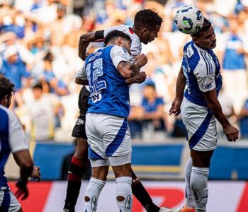 Leão perde da Raposa em BH  e segue patinando na zona  
