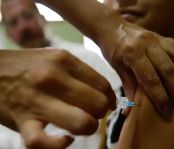 Vacinação reduz internações por doenças causadas pelo HPV, diz estudo