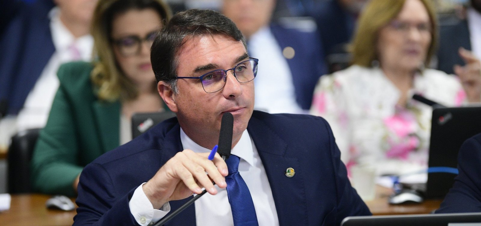 No momento você está vendo Flávio escolhido por Bolsonaro para concorrer à Presidência em 2026