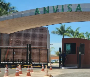 Anvisa proíbe fabricação e venda de suplementos com ora-pro-nóbis