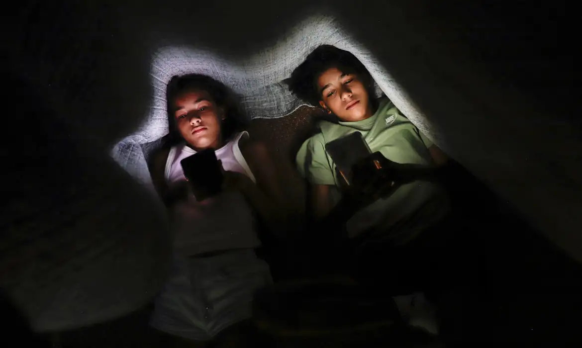 No momento você está vendo Acesso à internet na primeira infância mais do que dobrou desde 2015