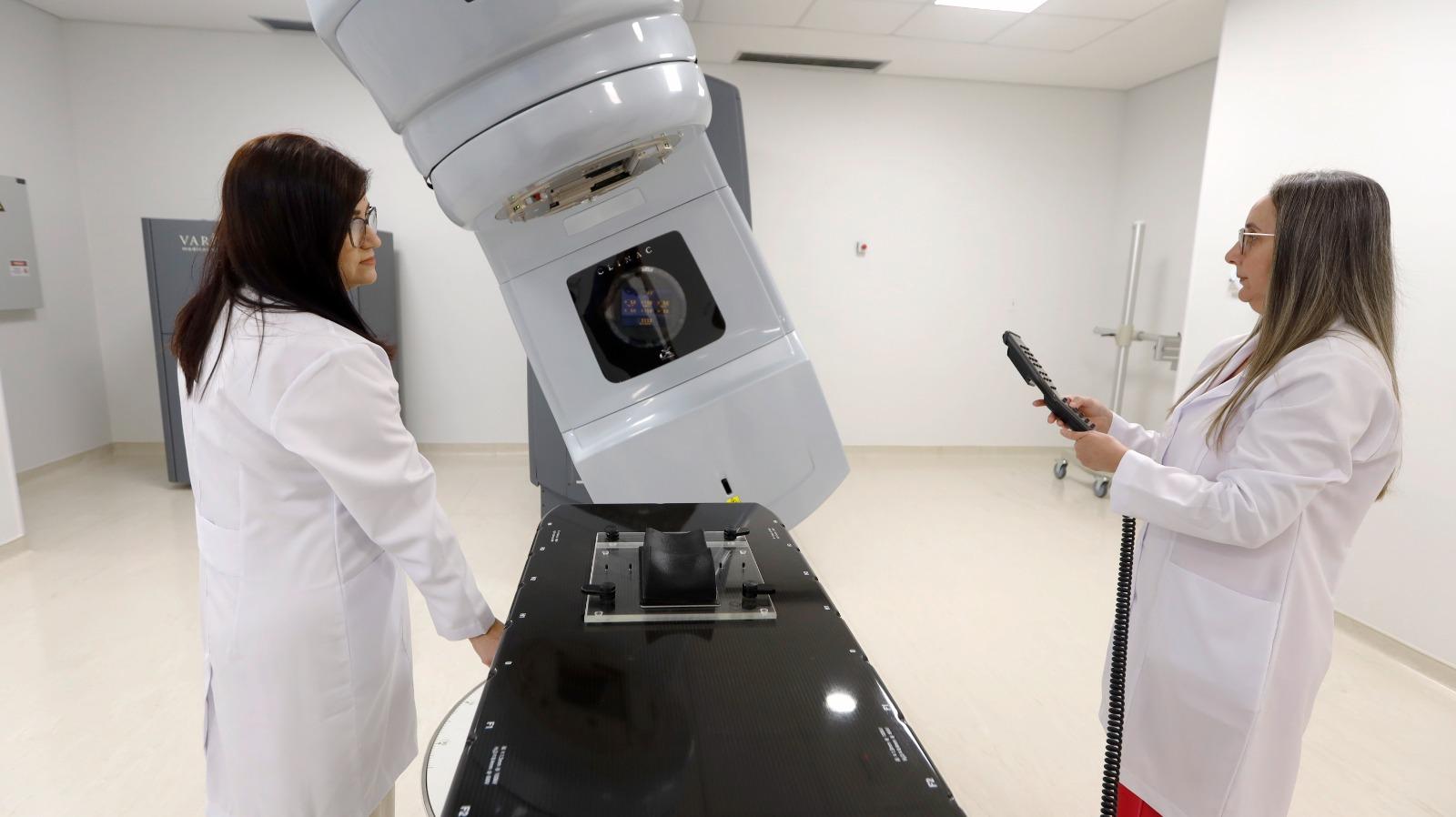 No momento você está vendo Hospital Geral de Vitória da Conquista ganha serviço de radioterapia e será ampliado