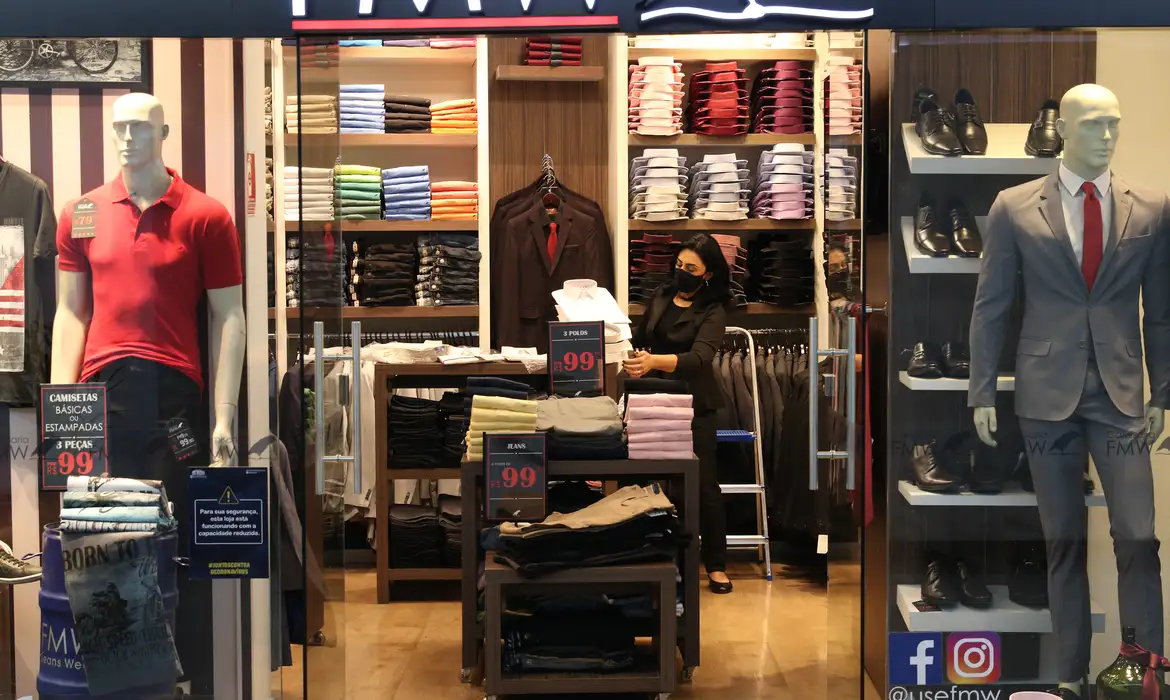 No momento você está vendo Veja os direitos do consumidor para trocas de presentes de Natal