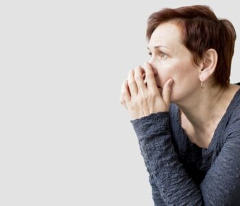 Alterações no olfato podem ser sinal precoce de Alzheimer, aponta novo estudo