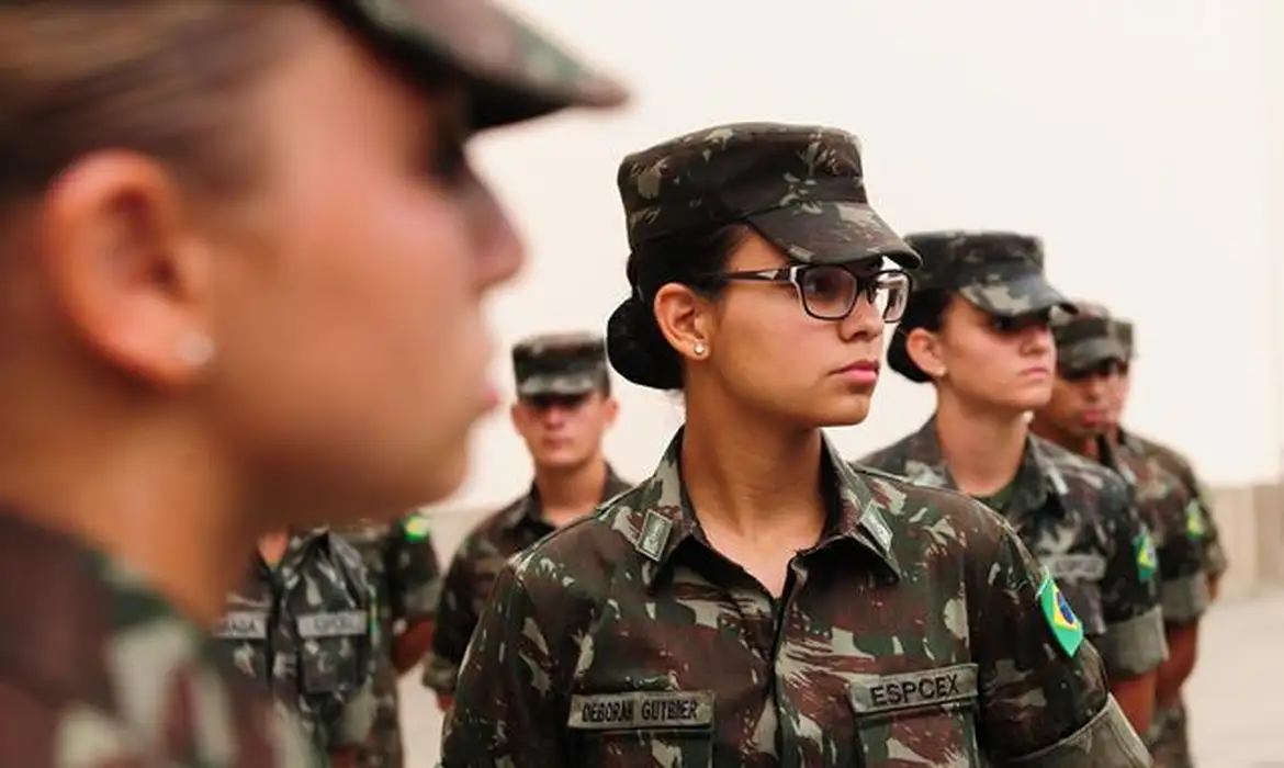 No momento você está vendo Exército faz seleção para alistamento militar de homens e mulheres