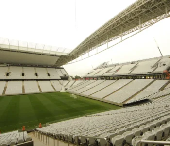 Torcedor é morto por veículo da PM no estádio do Corinthians