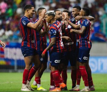 Bahia goleia Barcelona/Ilheus e dispara na liderança
