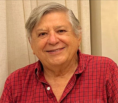 No momento você está vendo FLORIANO TEIXEIRA E A DELICADEZA DO TRAÇO E LIBERDADE DE CRIAR