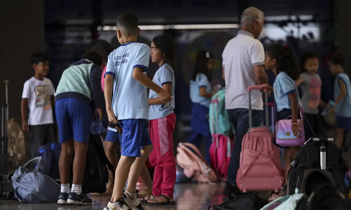 No momento você está vendo Um em cada quatro alunos da rede pública estuda em tempo integral