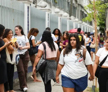 Fies: pré-selecionados devem complementar inscrição a partir de sexta