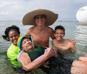 ParaPraia prossegue com banho assistido em Ondina
