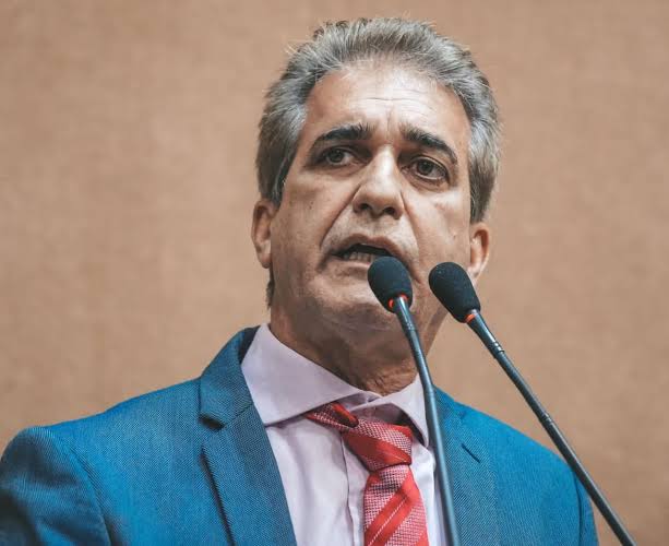 No momento você está vendo Deputado diz que Salvador lidera ranking nacional de risco de enchentes e deslizamentos