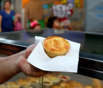 Setor de serviços cresce 2,8% em 2025, quinto ano seguido de alta