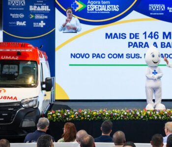 Saúde entrega ambulâncias, unidades móveis e equipamentos na Bahia