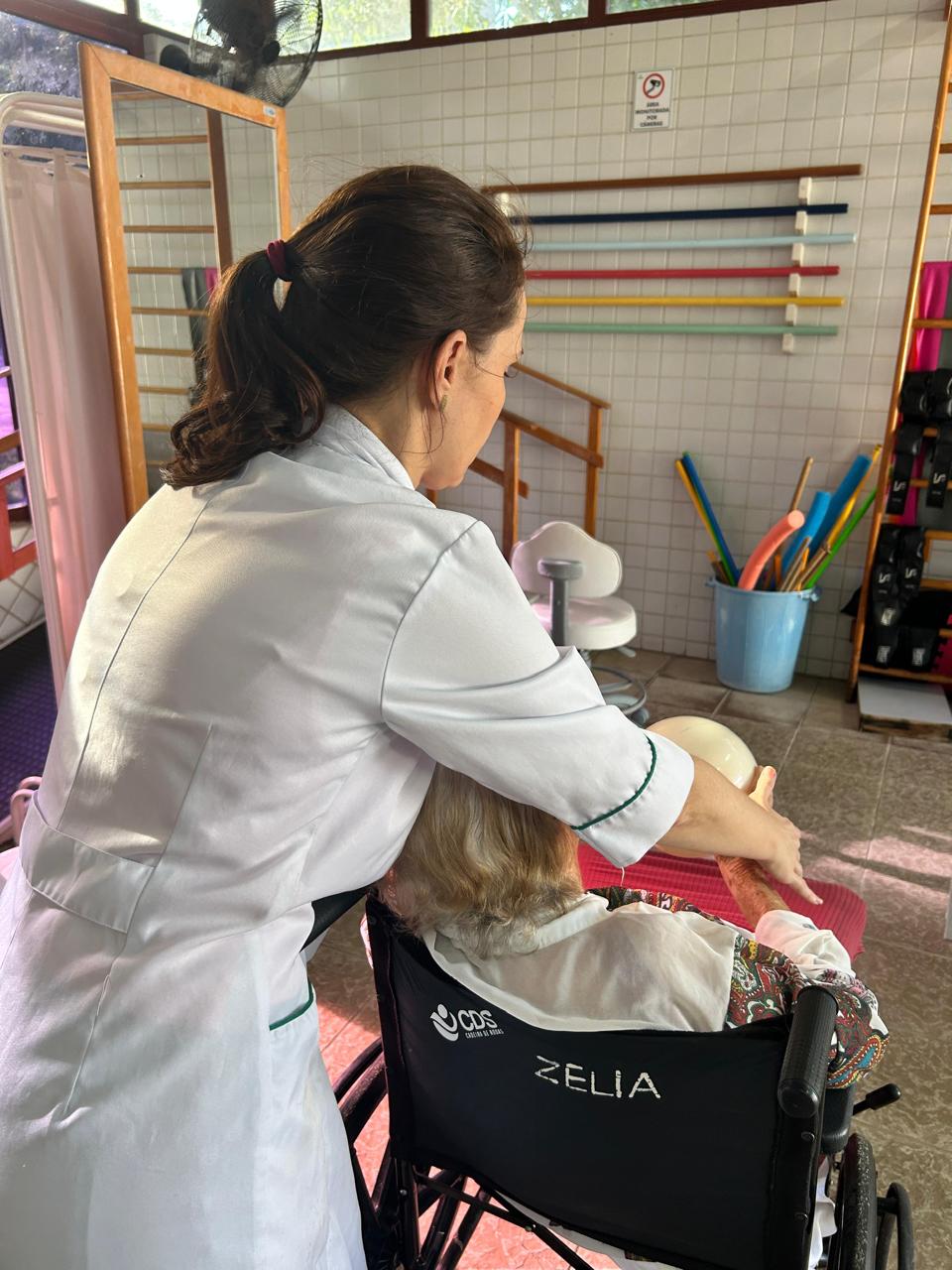 No momento você está vendo Maior expectativa de vida feminina impacta no perfil das instituições de longa permanência