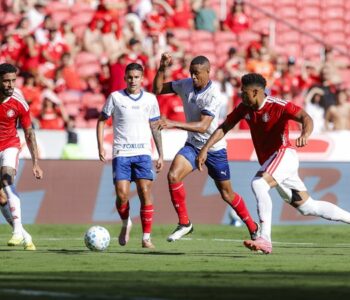Bahia vence Inter no Beira Rio, quebra tabu e entre no G-4