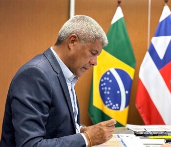 Governador da Bahia adota medidas para conter impacto nos valores dos combustíveis
