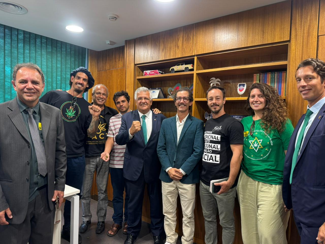 No momento você está vendo ABCCI participou do lançamento da Frente Parlamentar Mista em Defesa da Cannabis