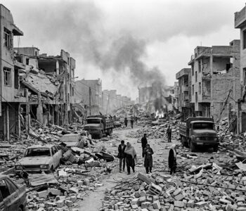 Guerra no Oriente Médio tem mais bombardeios e mortes neste domingo