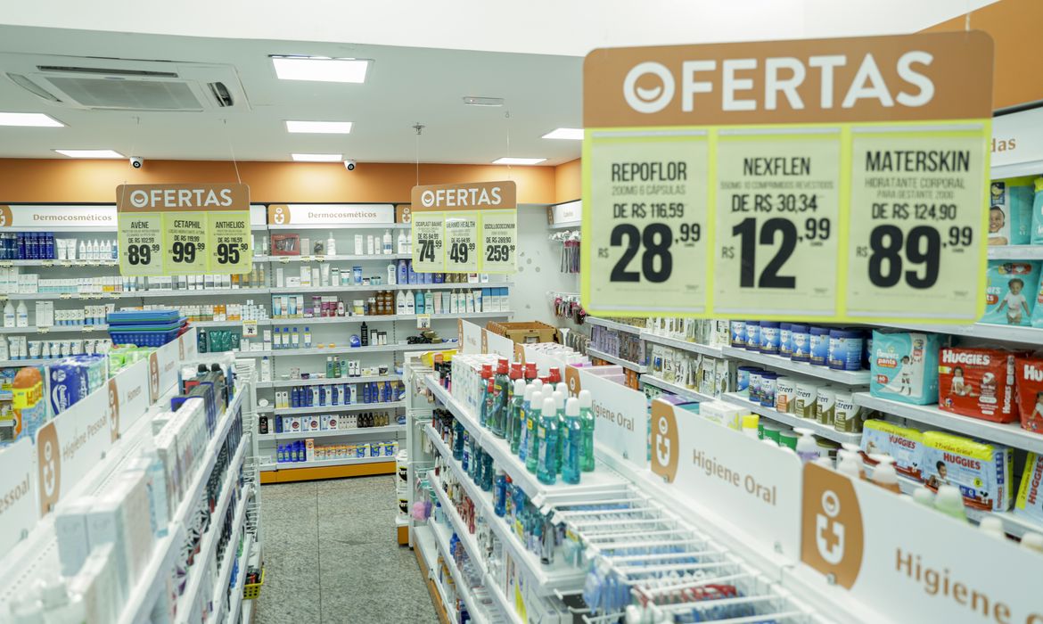 No momento você está vendo Medicamentos podem ter reajuste de até 3,81% a partir desta terça