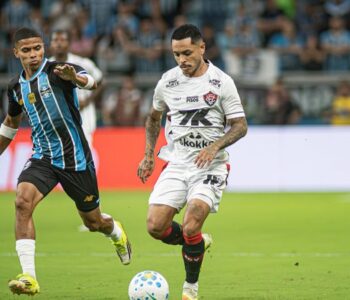 Vitória perde do Grêmio e continua sem vencer fora