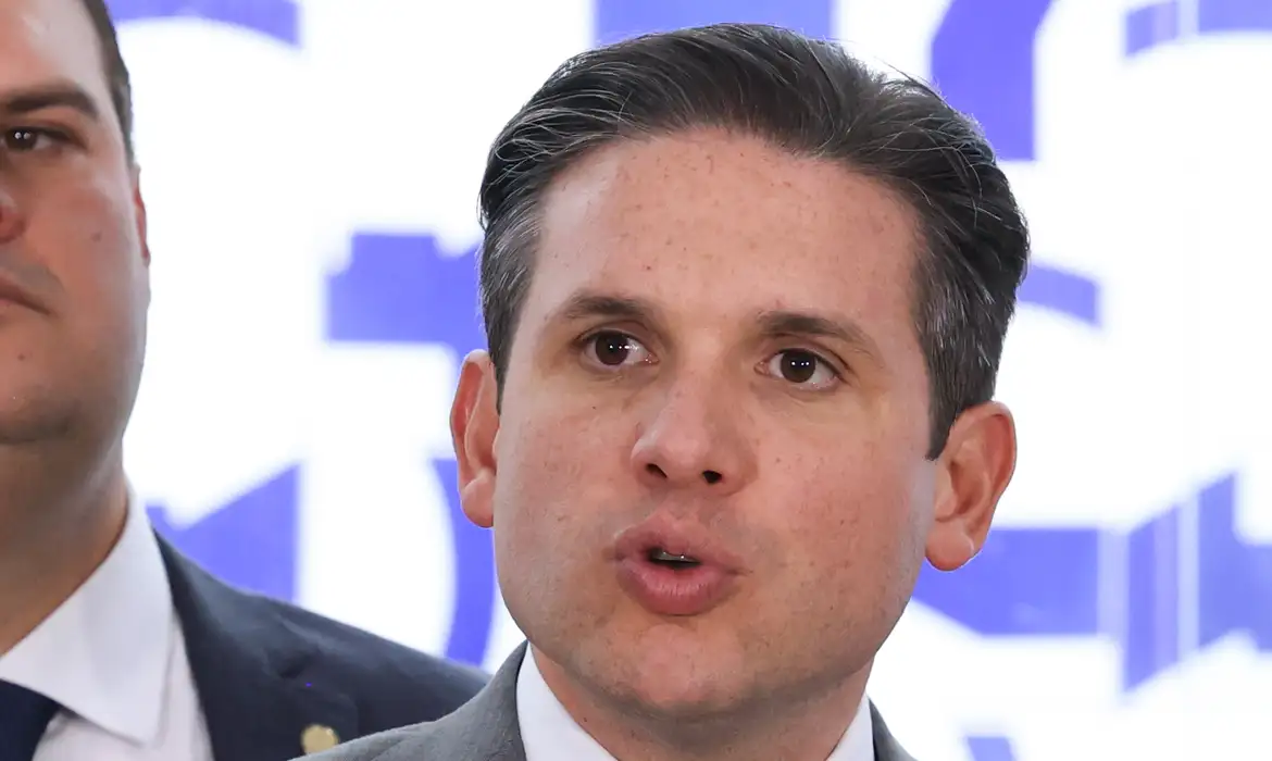 No momento você está vendo Motta cria comissão para analisar PEC da redução da escala 6X1