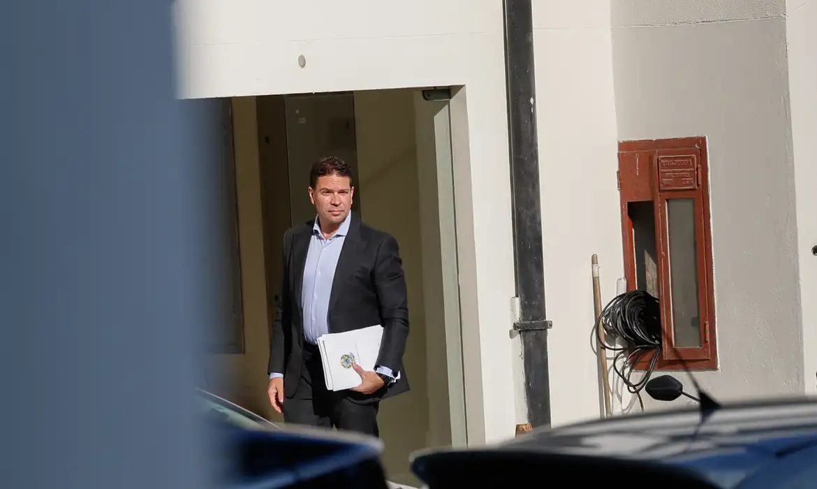 No momento você está vendo ICE prende Alexandre Ramagem nos Estados Unidos