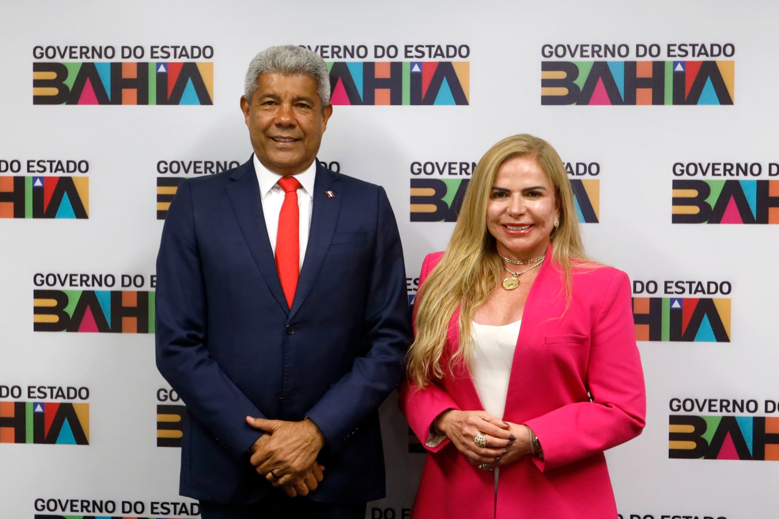 No momento você está vendo Jerônimo anuncia mudanças no secretariado e em órgãos do Estado em adequação à legislação eleitoral