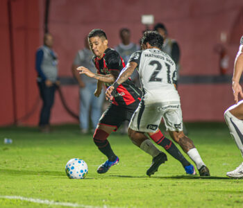 Vitória e corínthians sem gols num jogo ruim