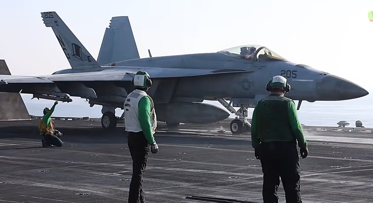 No momento você está vendo Trump diz que Irã pediu cessar-fogo aos Estados Unidos na guerra