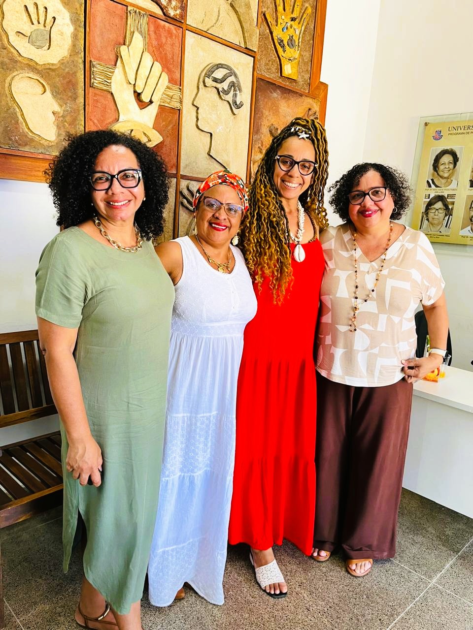 No momento você está vendo Estande Leia Bahia, de professoras escritoras, é um diferencial da Bienal do Livro Bahia 2026