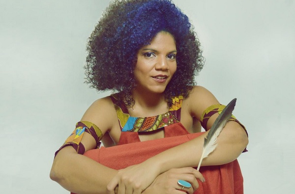 No momento você está vendo Juliana Ribeiro no Teatro Sesc Casa do Comércio para segundo show que comemora 25 anos de carreira
