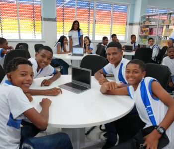 Com investimento de R$20,7 milhões, Prefeitura de Salvador entrega escola totalmente reconstruída em Paripe