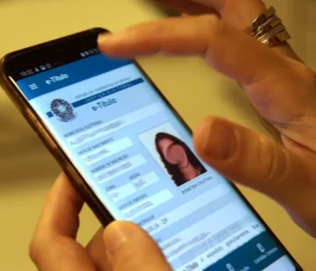 Eleitor tem um mês para regularizar pendências e ficar apto a votar