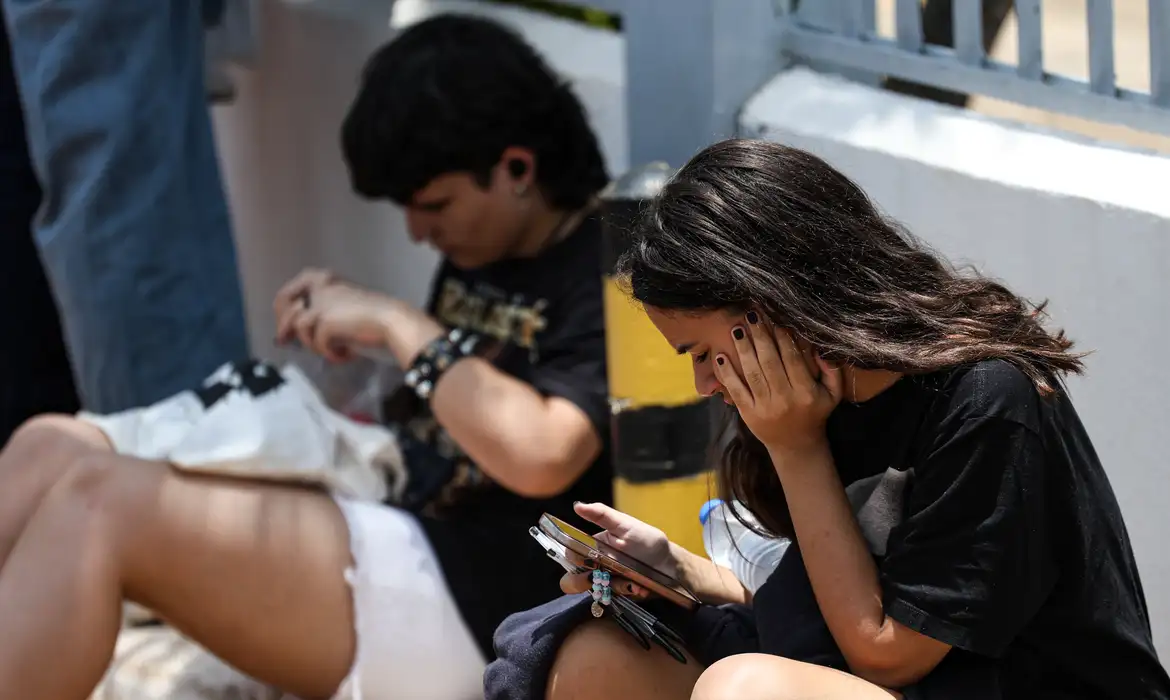 No momento você está vendo Enem 2026: período para pedir isenção da taxa termina nesta sexta