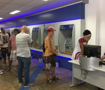 Saiba o que vai funcionar no feriadão do Dia do Trabalhador