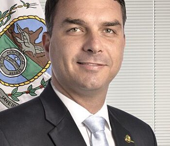 Éden Valadares denuncia o que classifica de “farsa deslavada da família Bolsonaro”