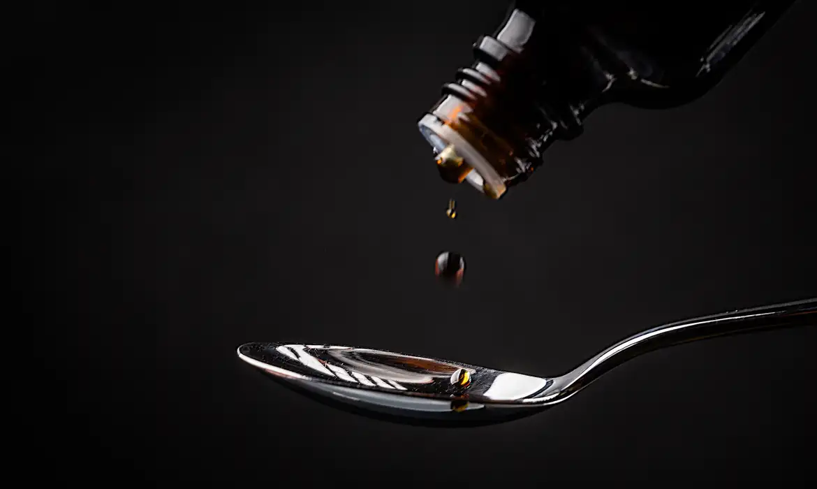 No momento você está vendo Anvisa suspende venda de xaropes com clobutinol