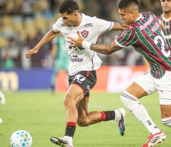 Vitória vira sobre o Fluminense e cede empate no final