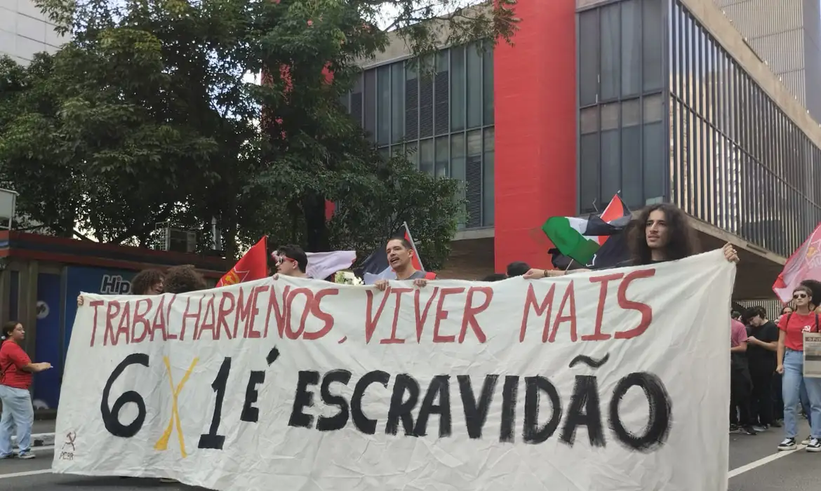 No momento você está vendo Fim da escala 6×1: mais tempo para descanso e família é prioridade