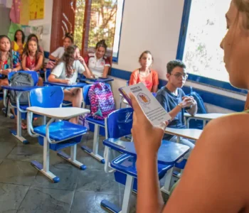 Dores menstruais tiram das aulas 4 em cada 10 alunas no país