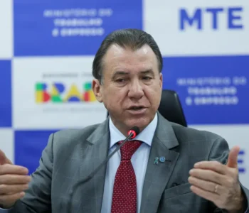 Brasil fecha 2025 com aumento de 5% no estoque de empregos