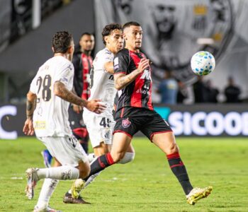 Santos bate o Vitória na Vila e escapa da zona de degola