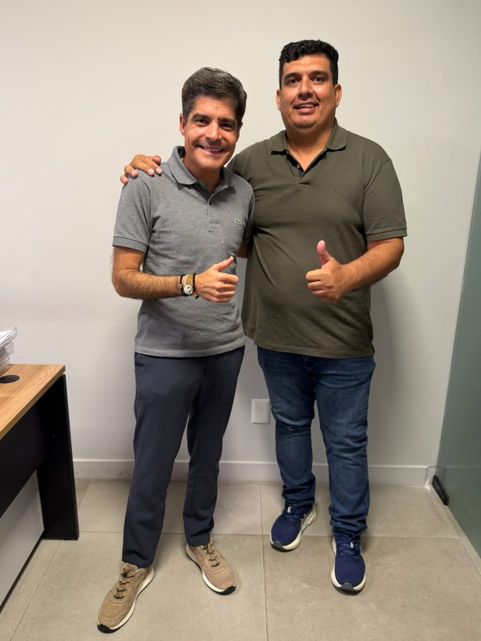 No momento você está vendo ACM Neto recebe apoio de ex-prefeito de Jacobina e do presidente da Câmara de Iuiu