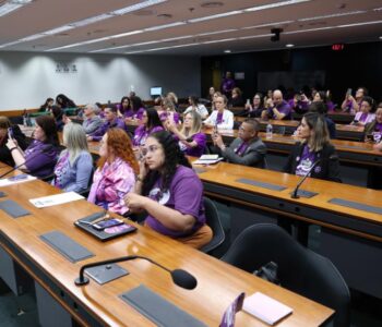Lançada Frente Parlamentar Mista em Defesa da Pessoa com Epilepsia e debate desabastecimento de medicamentos