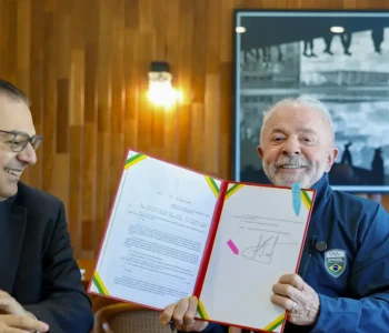 Lula sanciona lei que garante renovação automática da CNH