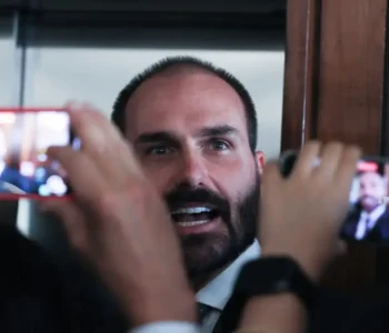 STF inicia sessão que vai decidir se Eduardo Bolsonaro será condenado